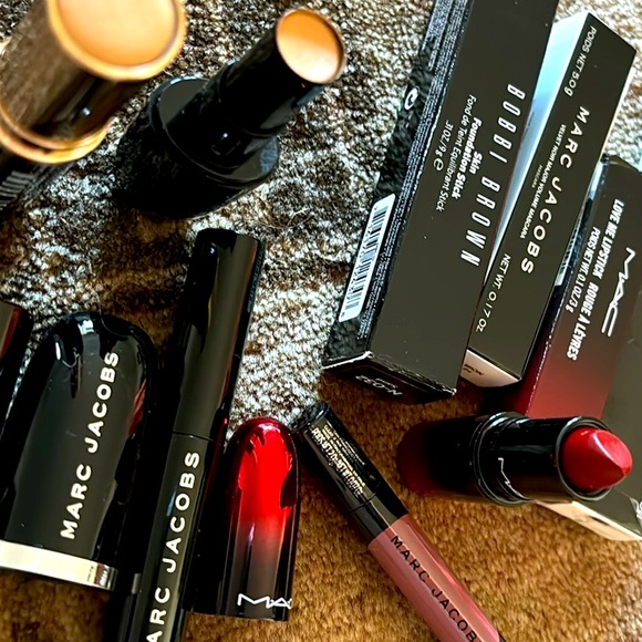 Mac, Marc Jacobs, Bobbi Brown bundle lipstick, concealer